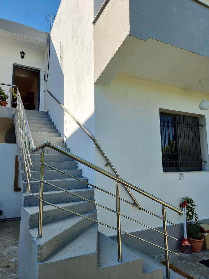 Guest House Vila Elezi Durrës Kültér fotó