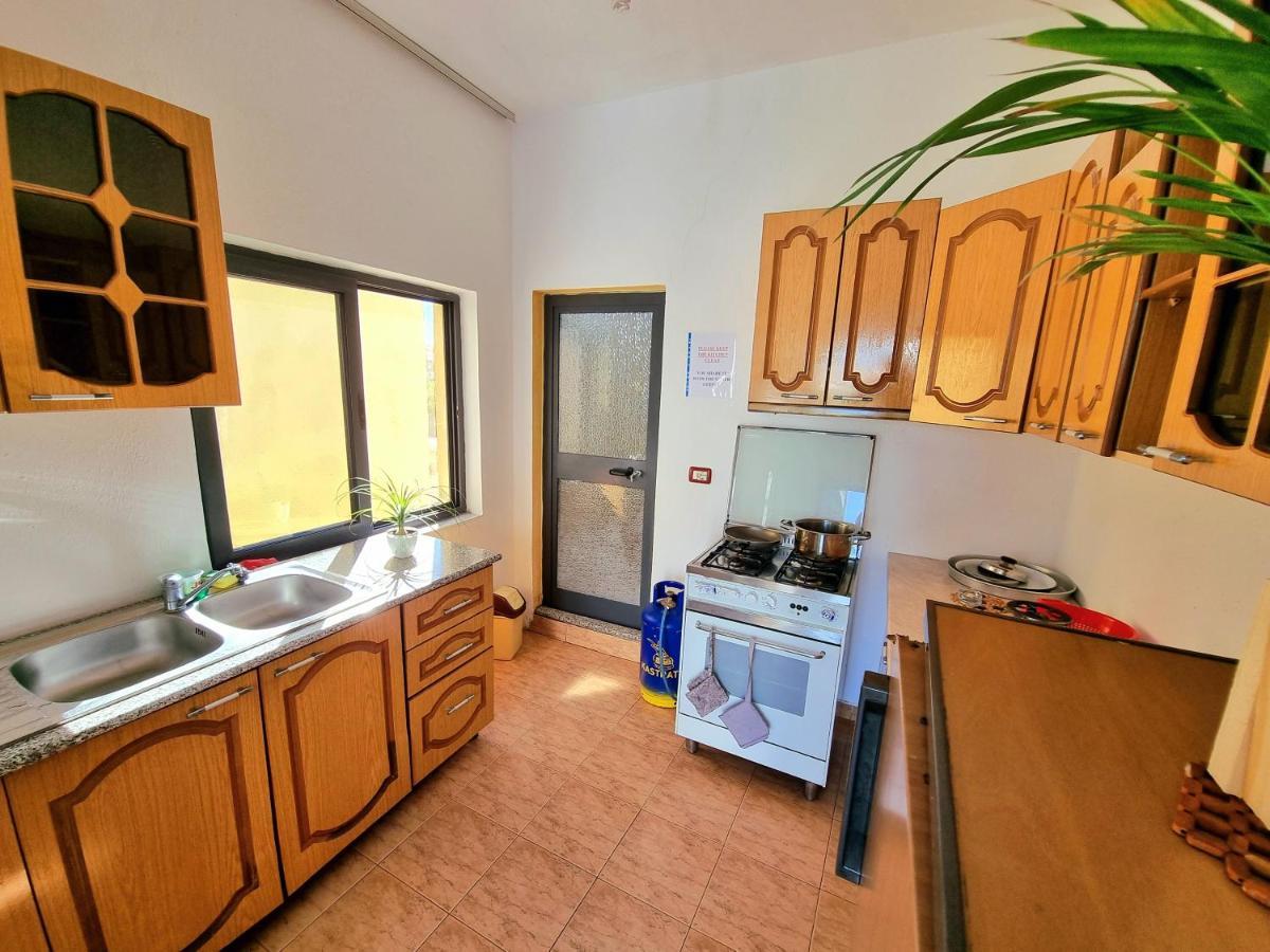 Guest House Vila Elezi Durrës Kültér fotó